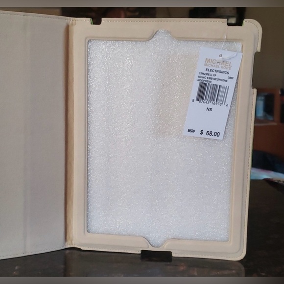 NWT Michael Kors Mono Embossed Neoprene Lime Ipad 2 Case - Picture 7 of 10